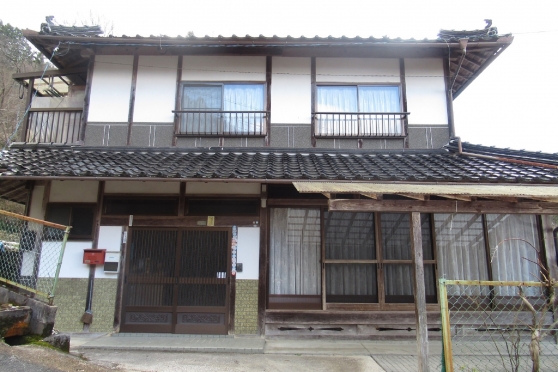 空き家情報バンクへ新規登録しました（登録番号180）