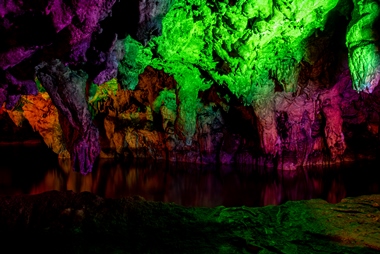 満奇洞「泉水」