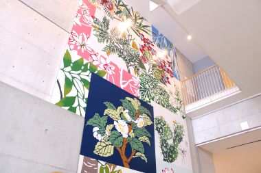 「森の芸術祭　晴れの国・岡山」2024　マイケル・リン《スタンダードカラー 2024》
