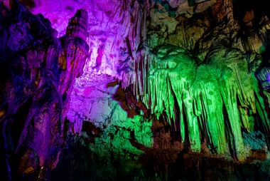 満奇洞「五重の塔」