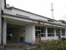 旧新郷中学校