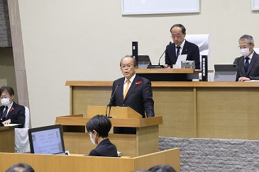 令和６年12月新見市議会定例会の様子
