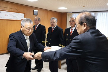 叙勲伝達の様子